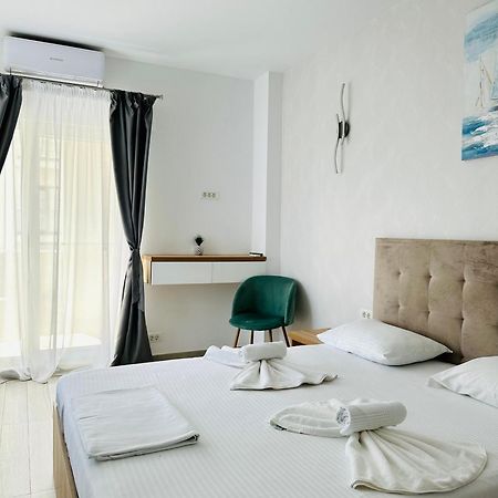 Victory Luxury Apartments エフォリエ・ノルド エクステリア 写真