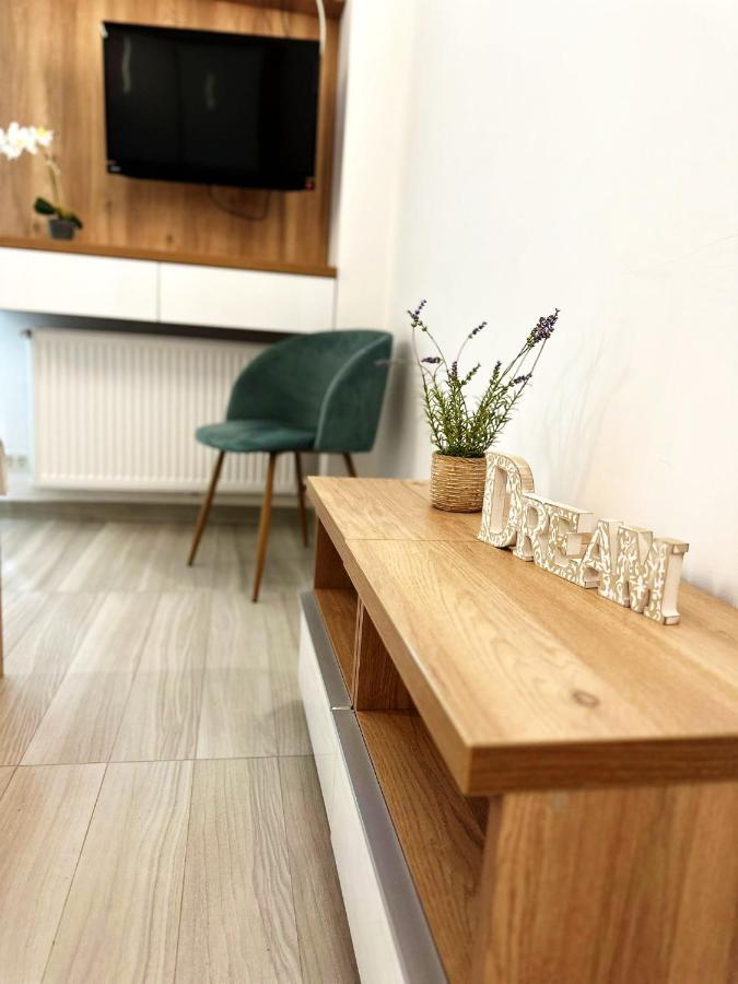 Victory Luxury Apartments エフォリエ・ノルド エクステリア 写真