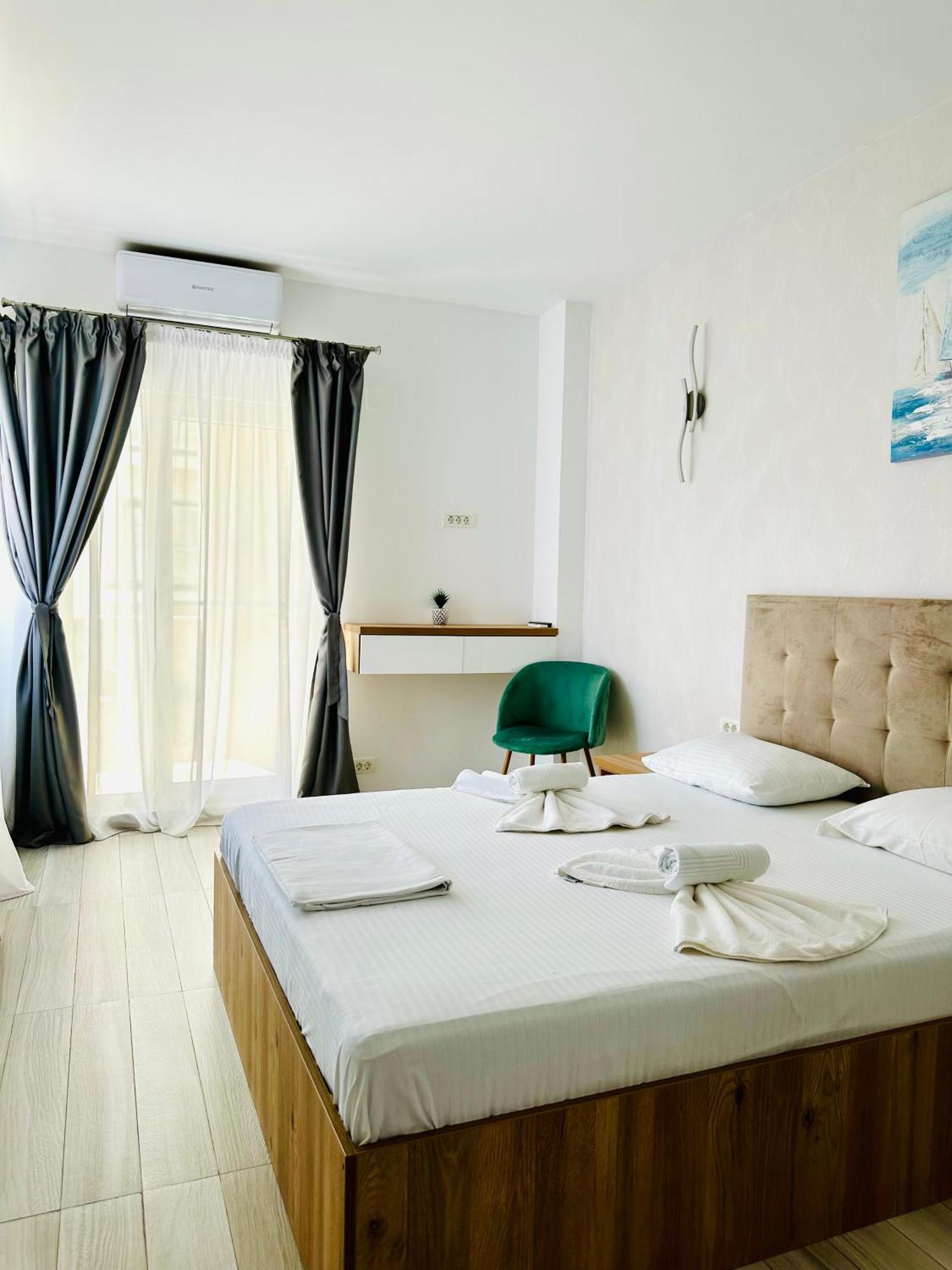 Victory Luxury Apartments エフォリエ・ノルド エクステリア 写真
